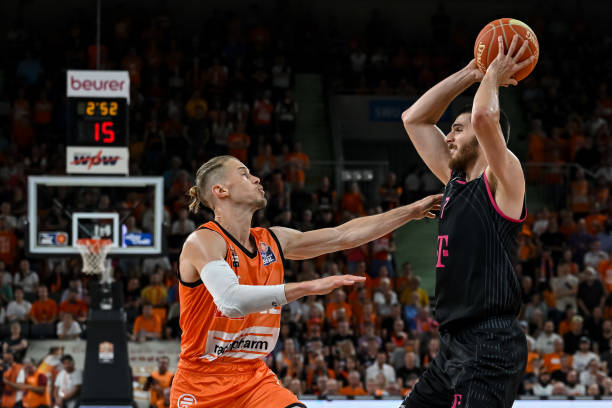 的竞技场上 的竞技场上