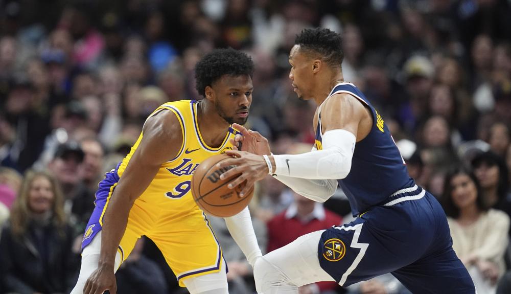 站稳脚跟 站稳脚跟