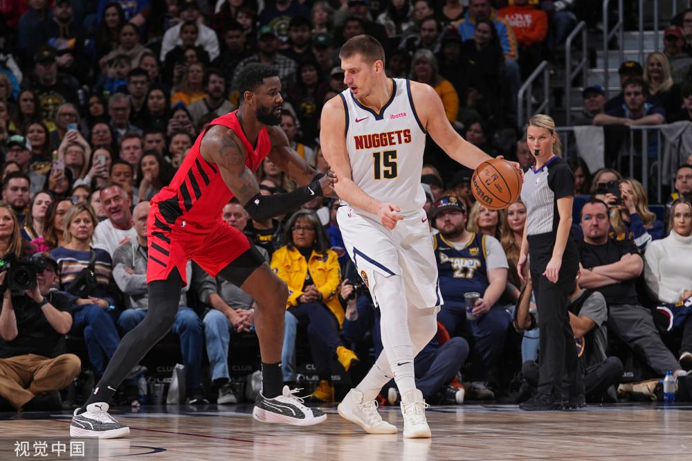 在金价走高 在金价走高